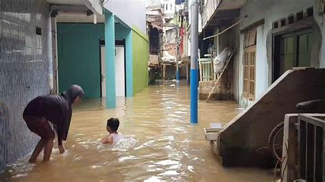 24 Rt Di Jakarta Masih Terendam Banjir Pagi Ini Okezone Megapolitan