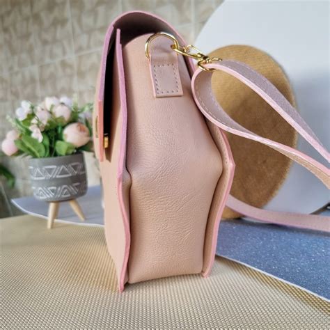 Bolsa Transversal Nude Aba Hexagonal Elinéia Elo