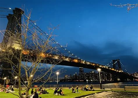 The Ultimate Guide To Seasons Of Williamsburg Navigating The Best Times To Experience Authentic Brooklyn