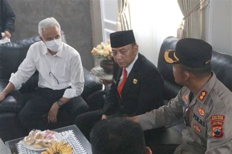 Foto Kelebihan Kapasitas Dan Pendangkalan Di Pelabuhan Jongor Jadi