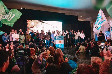 Alternativa en Papel Sujarchuk presentó a sus candidatos en un acto