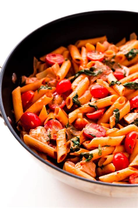 Red Pesto Pasta One Pot Ready Under 30 Minutes One Clever Chef