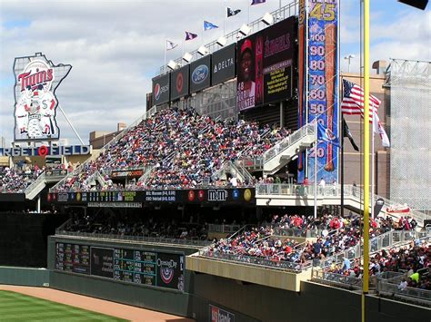 Twins Stadium, Minneapolis MN | Minneapolis mn, Stadium, Beautiful places