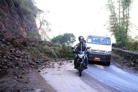 Kennon Road Now Passable After Monday Landslide Gma News Online