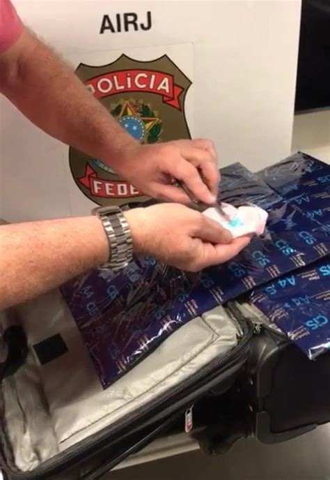 Polícia Federal Apreende 3 5 Kg De Cocaína No Galeão Rj — Polícia Federal