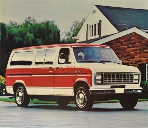 All American Сlassic Сars 1982 Ford Club Wagon XLT Ford van Vans