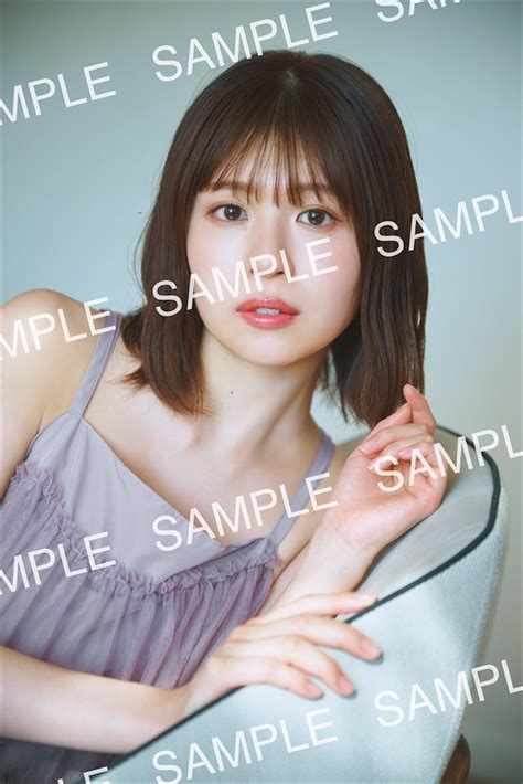 （写真）日向坂46・松田好花1st写真集『振り向いて』特典全13種公開 未収録のチアガール衣装も エンタメ ニュース ｜クランクイン！