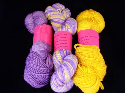 Hand Dyed 80 Merino 10 Cashmere And 10 Nylon Sock Yarn Fingering 435 Yd