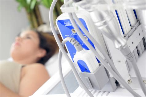 Australian jailed for fake cancer scam