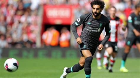 محمد صلاح نجم ليفربول يكشف تفاصيل أزمته السابقة مع اتحاد الكرة المصري