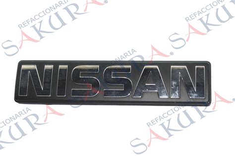 Refaccionaria Sakura Emblema Cajuela Nissan Nissan