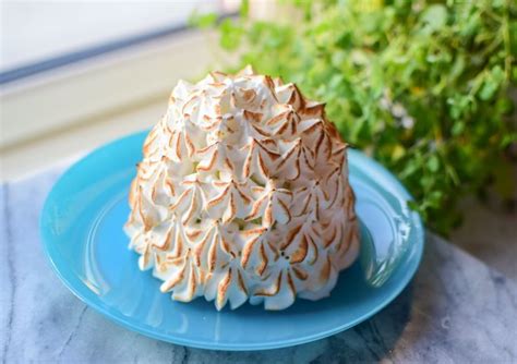 Baked Alaska Deilig Iskake Med Grillet Marengs Receita