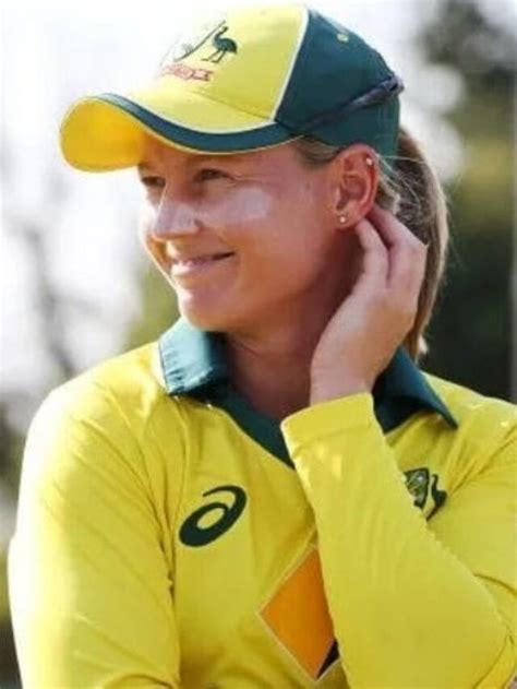 Meg Lanning takes indefinite break from cricket