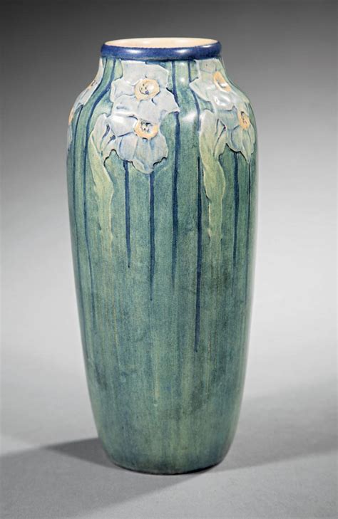 Sold At Auction Newcomb College Art Pottery Vase Pottery Vase