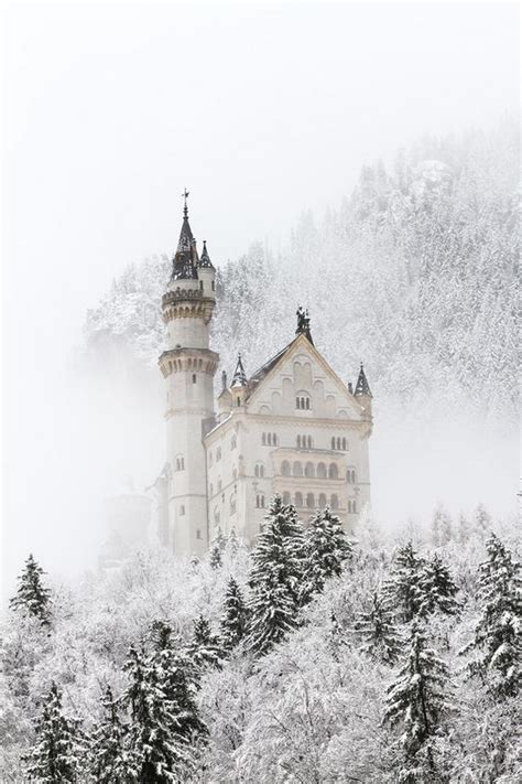 Castle in Bavaria (Germany) | MATTHEW'S ISLAND