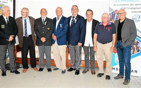 LAmicale Des Fusiliers Marins Et Commandos De Lorient Distingue Trois