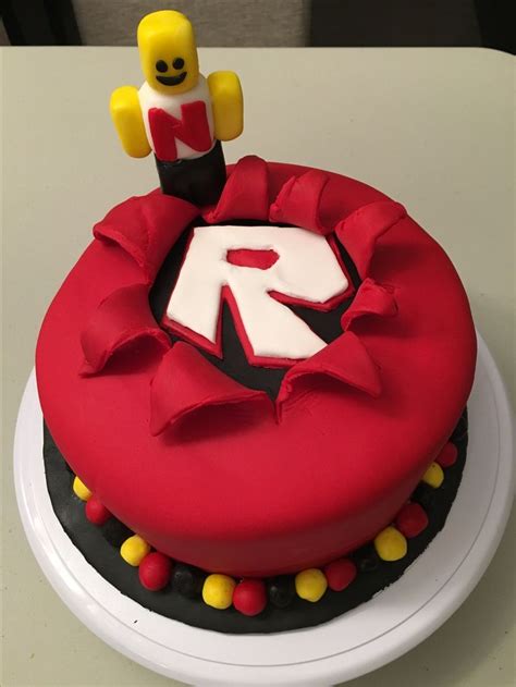 Amazing Roblox Cake Love The Tear Effect With The Roblox Sign Exposed