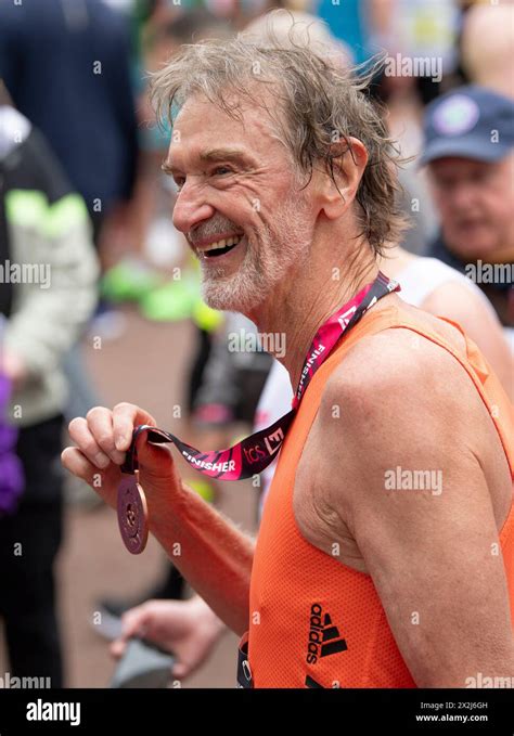 Sir Jim Ratcliffe Beim Tcs London Marathon 2024 Am 21 April 2024 In