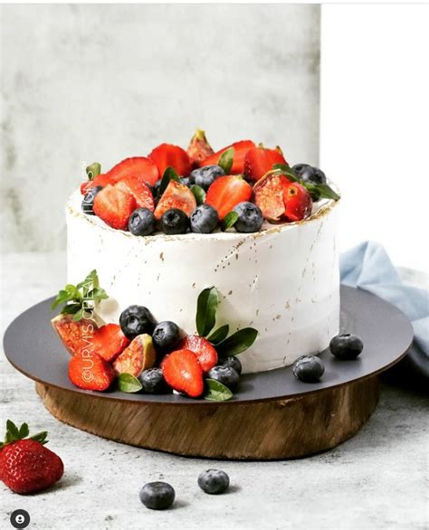 35 Beautiful Fruit Cakes Decorating Ideas - The Glossychic