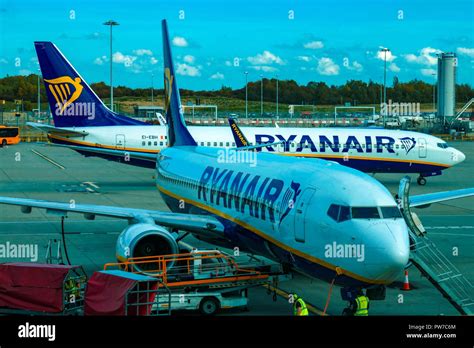 Ryanair Boeing At London Stansted Airport Stock Photo Alamy