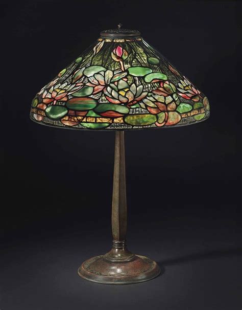 Tiffany Studios Waterlily Lamp