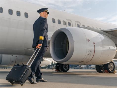 Cu Nto Cuesta Estudiar La Carrera De Piloto Aviador Dinero En Imagen