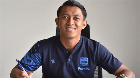 Received A Four Seasons Contract From Persib Bandung Febri Hariyadi