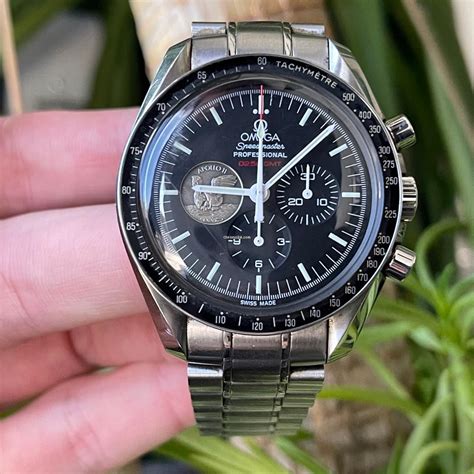 Omega Speedmaster Moonwatch Apollo 11 für 6 142 kaufen von einem