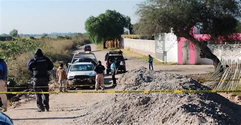 Accidente En Celaya Mueren 2 Jóvenes Al Volcar Su Auto Y Caer A Canal Cerca De Panteón