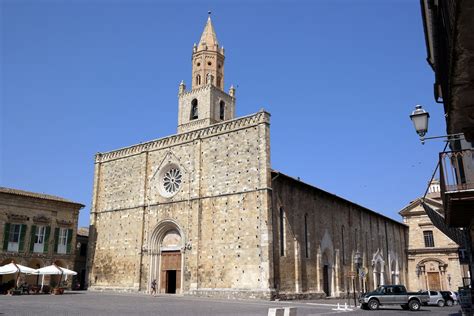 La Cattedrale Di Santa Maria Assunta Di Atri Storia Dell Arte