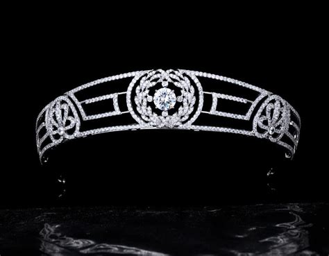 Princess Anne/Zara Tindall Meander tiara replica – The Crown Chronicles