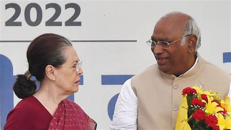 Congress Leaders Pm Modi Greet Sonia Gandhi On Her Birthday The Hindu