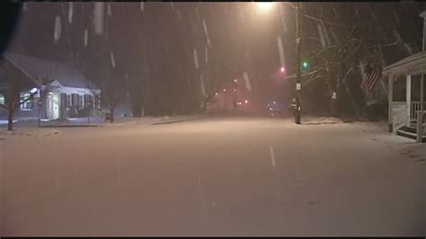 Snow Coming Down Across Western Mass Youtube