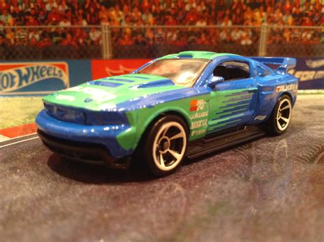 JULIAN S HOT WHEELS BLOG Custom 12 Ford Mustang 2015 HW Drift Race