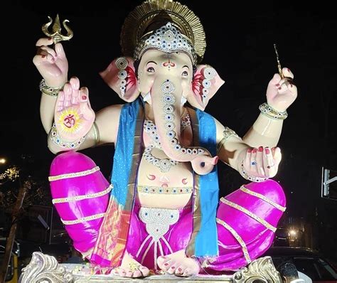 10 Must Visit Iconic Ganpati Pandals In Mumbai