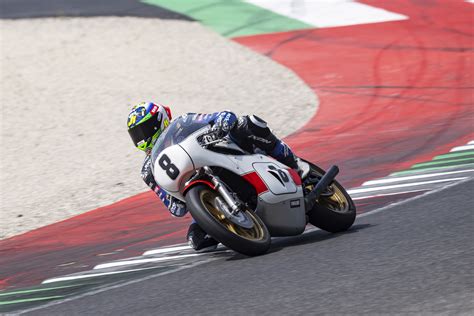 Yamaha Racing Heritage Club Goes Back To The Future At Mugello Yamaha