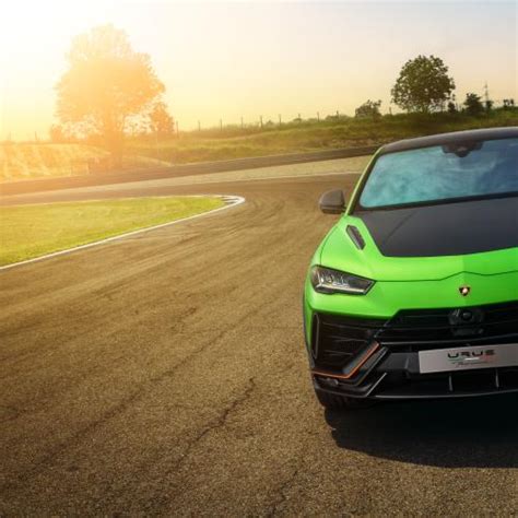 Lamborghini Urus Performante Essenza SCV12 2023 une édition