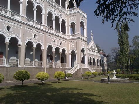 Travelogue Pune Aga Khan Palace And Nearby Random Mobile Clicks