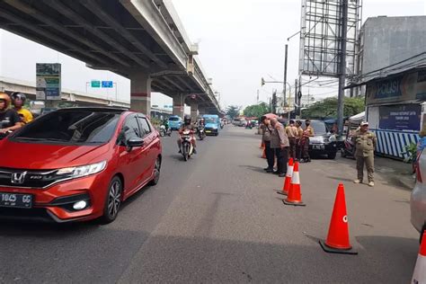 Jalur Kalimalang Bekasi Mulai Landai Puncak Arus Mudik Terjadi Rabu