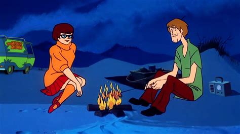 Shaggy Velma Scooby Doo Beach Campfire Ambience Waves And Fire