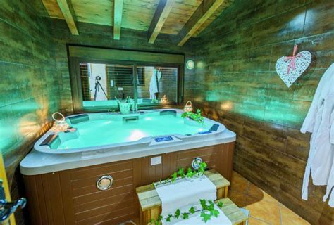 Casa Rural Con Jacuzzi En La Habitaci N En Almer A Suites Con Spa