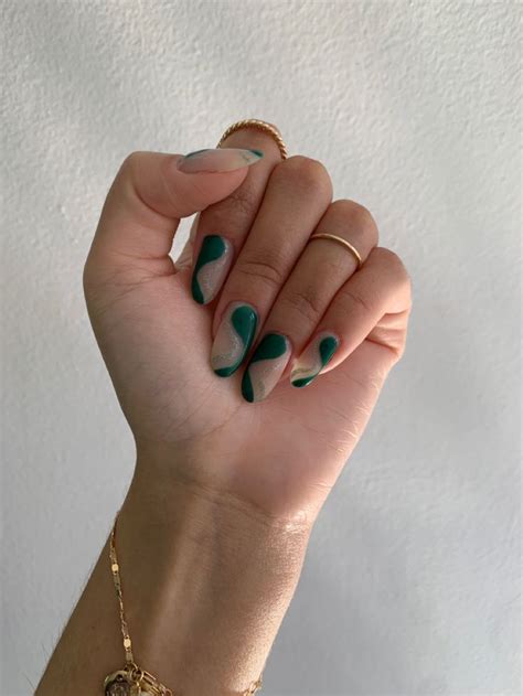 Green Nail Inspo🍃