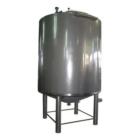 Stainless Steel Vertical Milk Storage Tank Storage Capacity 5000