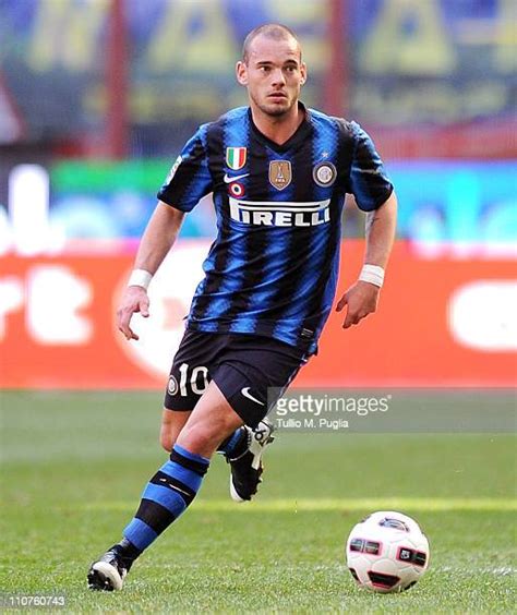 Wesley Sneijder Soccer Player Photos And Premium High Res Pictures