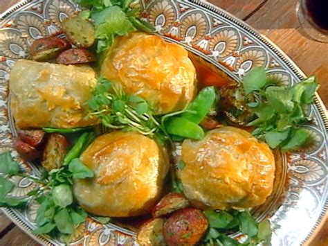 Mini Beef Wellingtons With Gorgonzola Gorgonzola Recipes Beef