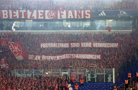 Ultras Gelsenkirchen U Ern Sich Zu Choreografie Verbot Faszination