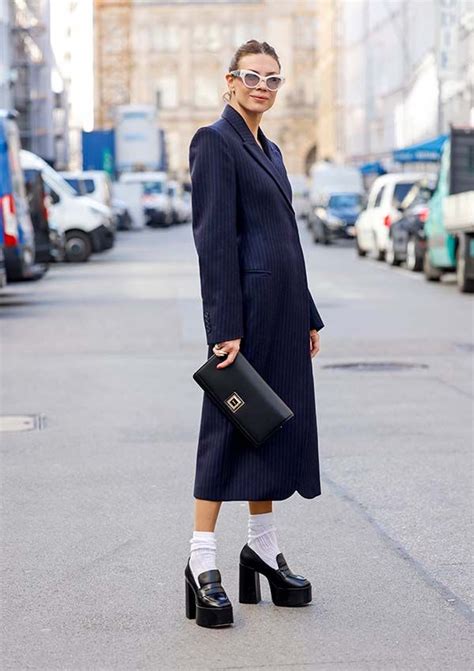 Amelia Windsor mocasines con calcetines en su look más atrevido HOLA