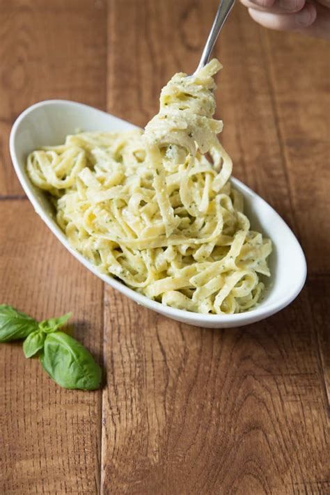 15 Minute Creamy Pesto Pasta Tastes Lovely