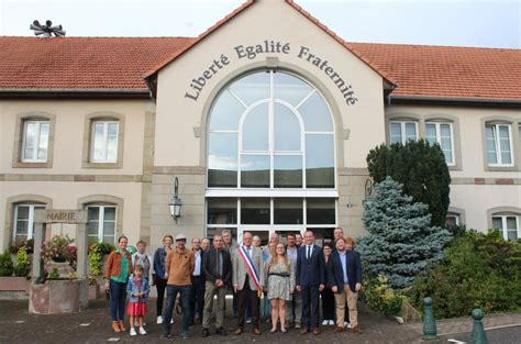 En image Mittelbronn La devise de la République sur la mairie