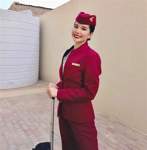 Pin By Bruno Mercx On Stewardessen Flight Attendant Fashion Flight